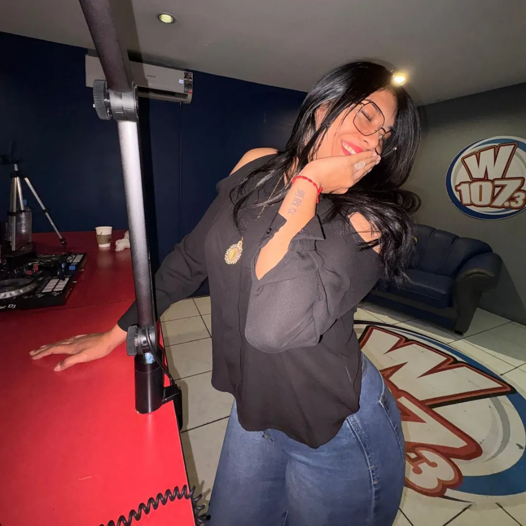 Maryory Carías en Radio W107
