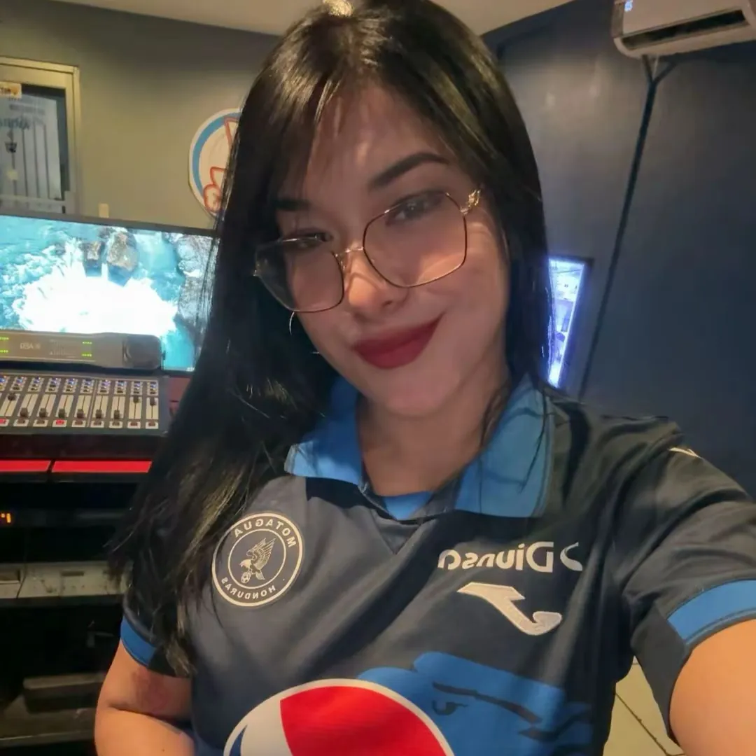 Maryory Carías en cabina